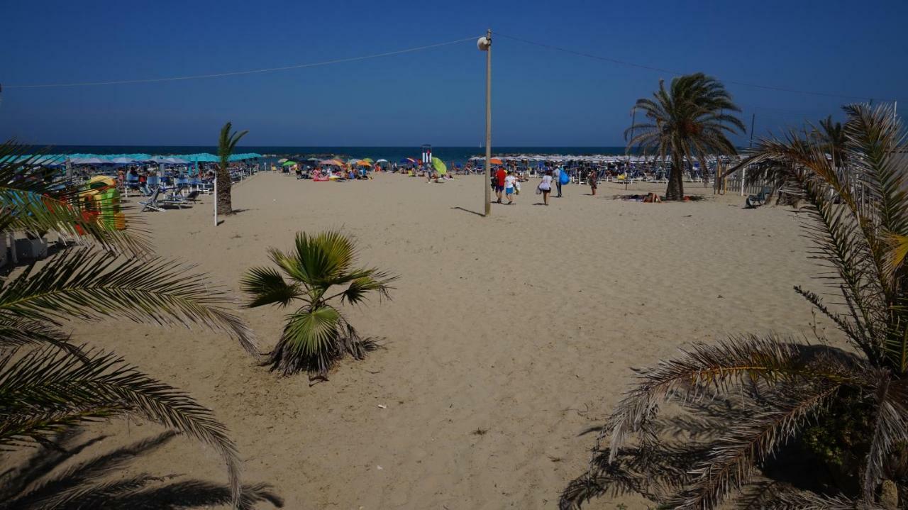 Residenza Topazio San Benedetto del Tronto Exterior foto